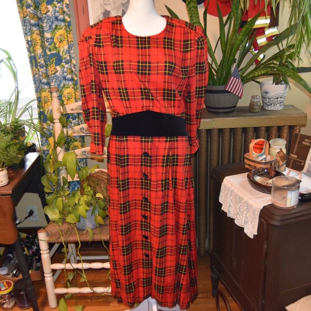 Vintage 80s LG Star Red Black Plaid Shirt Dress Velvet Trim Buttons Size Large